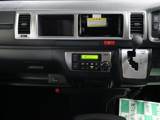 TOYOTA HIACE wagon 2025