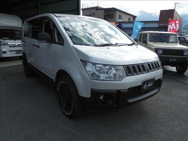 MITSUBISHI DELICA D:5 2WD 2008