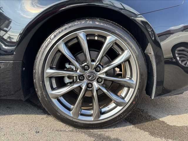 TOYOTA LEXUS RC300h 2022