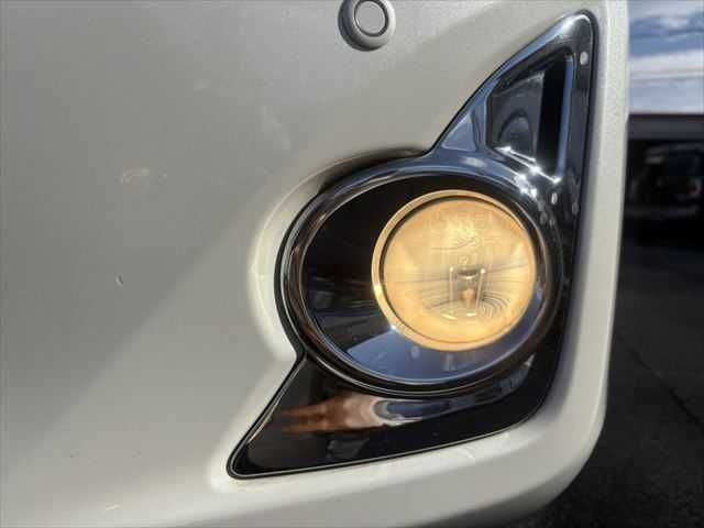 TOYOTA CAMRY HYBRID 2012