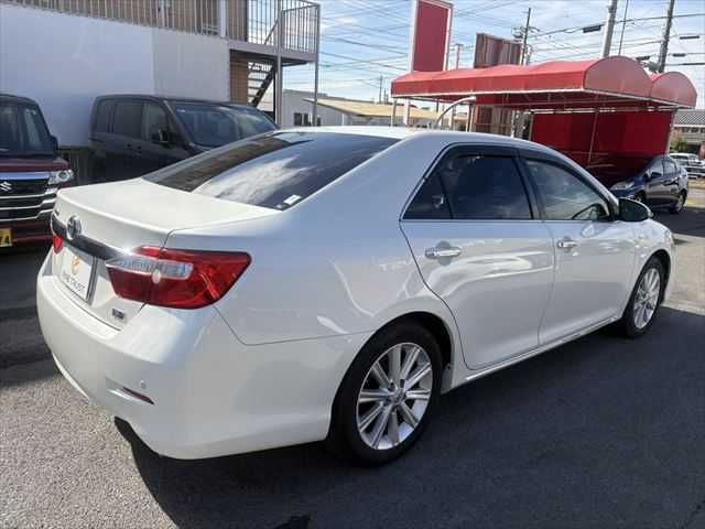 TOYOTA CAMRY HYBRID 2012