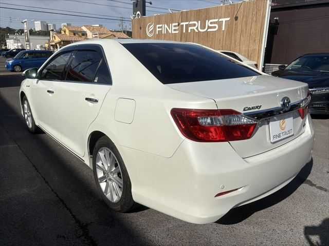 TOYOTA CAMRY HYBRID 2012
