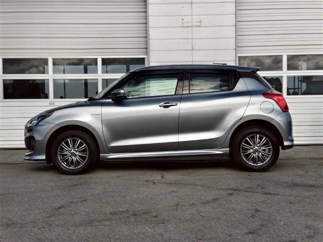 SUZUKI SWIFT 4WD 2017