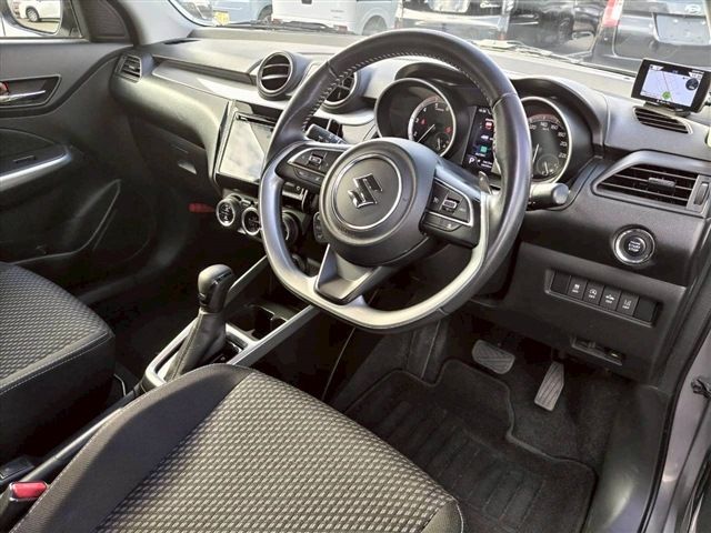 SUZUKI SWIFT 4WD 2017