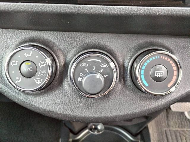 TOYOTA VITZ  4WD 2019