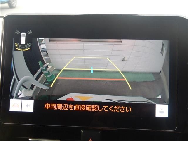 TOYOTA VOXY HYBRID 2022