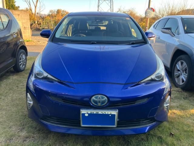 TOYOTA PRIUS 4WD 2016
