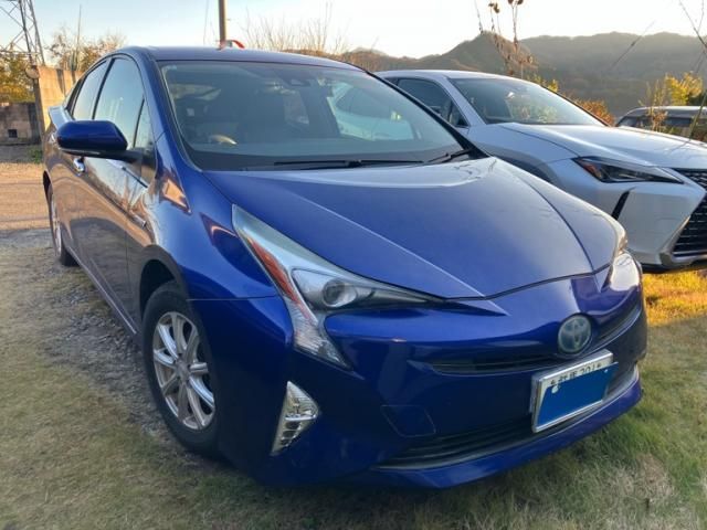 TOYOTA PRIUS 4WD 2016