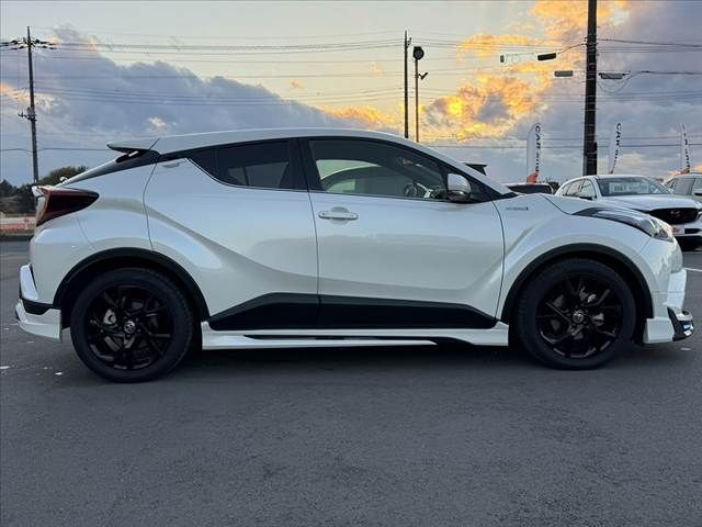 TOYOTA C-HR 2019