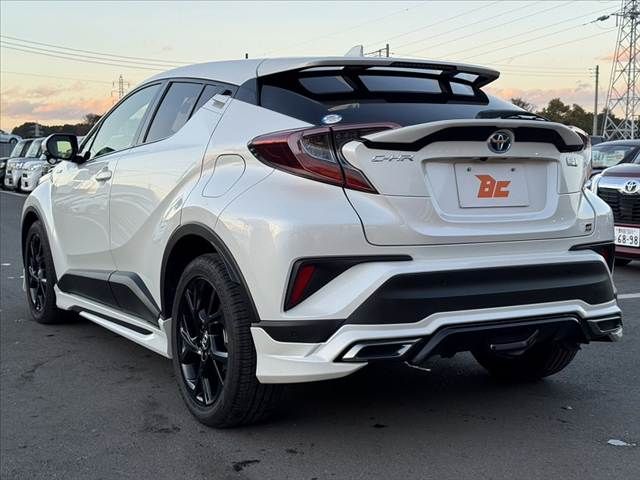 TOYOTA C-HR 2019