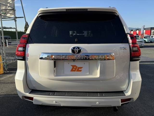 TOYOTA LANDCRUISER PRADO 2022