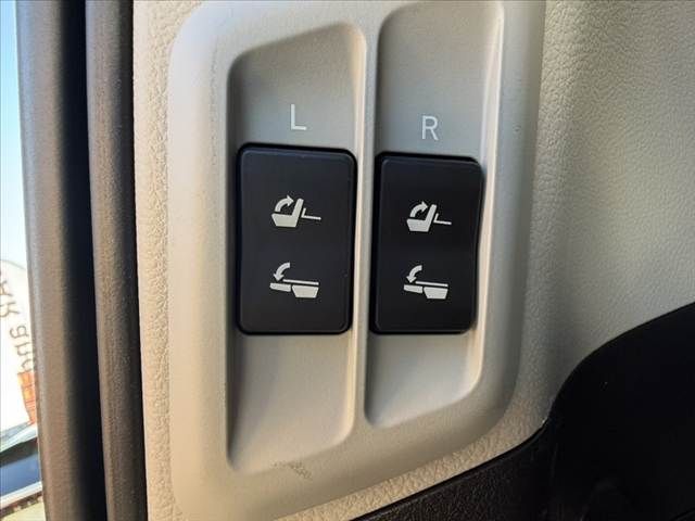 TOYOTA LANDCRUISER PRADO 2022