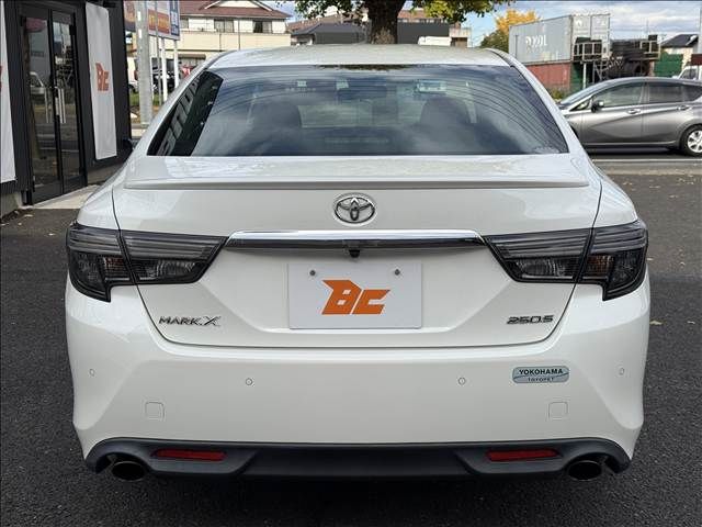 TOYOTA MARK X 2017