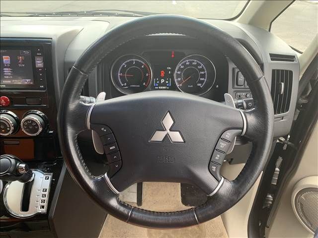 MITSUBISHI DELICA D:5 4WD 2015