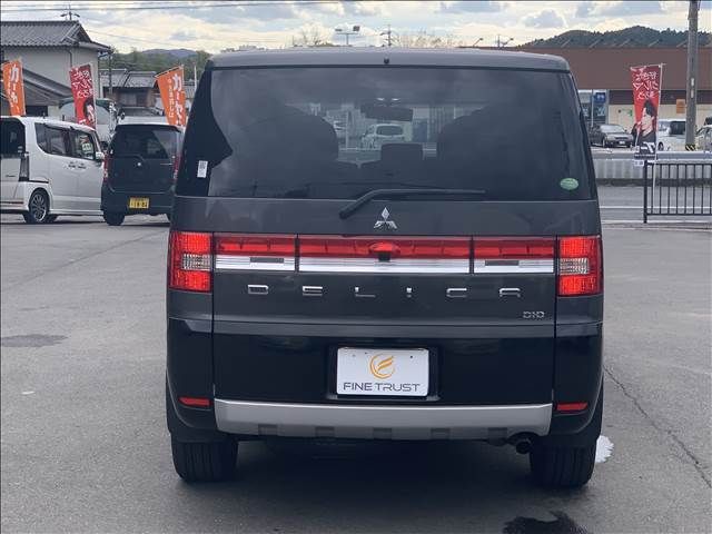 MITSUBISHI DELICA D:5 4WD 2015