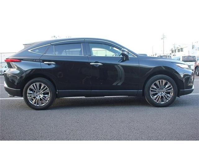 TOYOTA HARRIER HYBRID 2021