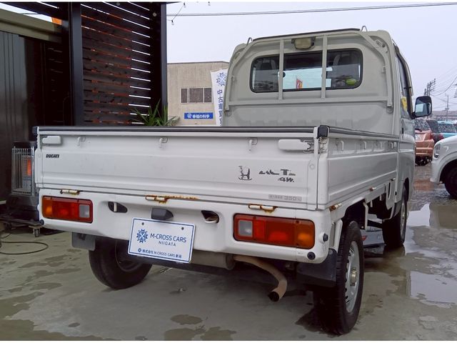 HONDA ACTY truck 4WD 2010