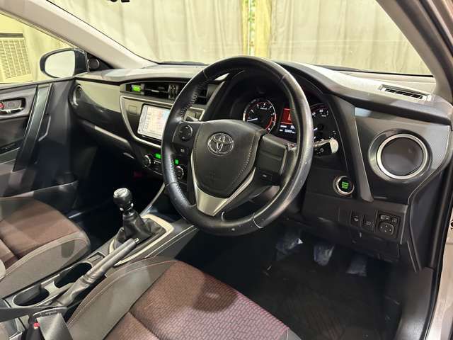 TOYOTA AURIS 2014