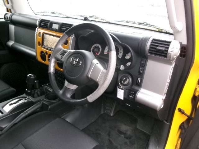 TOYOTA FJ CRUISER 4WD 2011