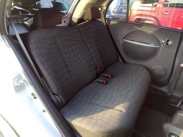 MITSUBISHI i-MiEV 2012