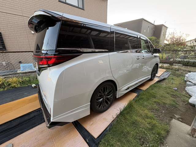 TOYOTA VELLFIRE 4WD 2025