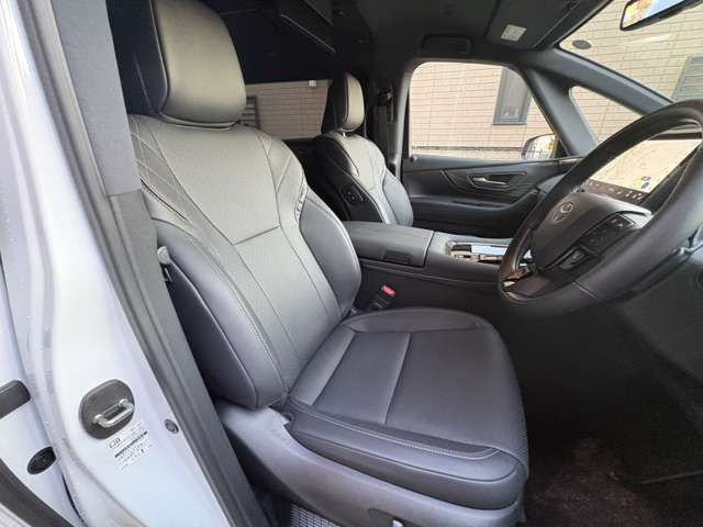 TOYOTA VELLFIRE 4WD 2025