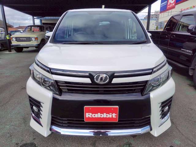 TOYOTA VOXY 2014