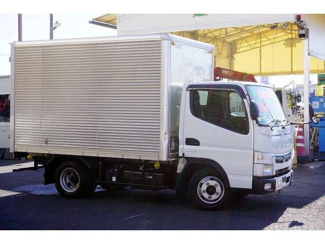 MITSUBISHI CANTER 2021
