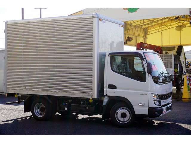 MITSUBISHI CANTER 2023