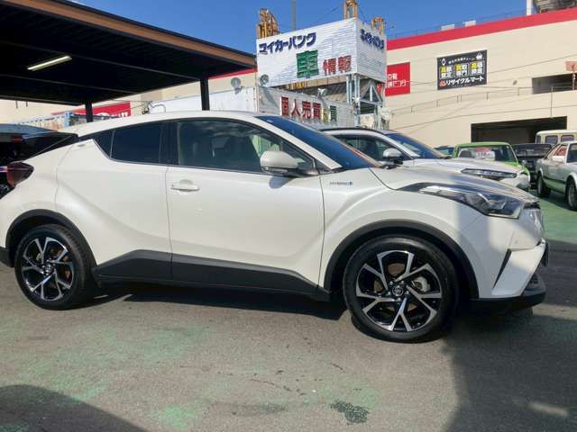 TOYOTA C-HR 2017
