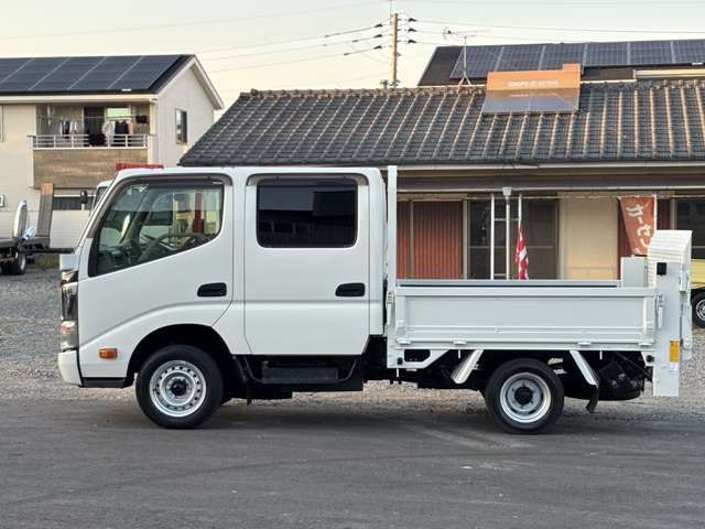 TOYOTA DYNA 2010