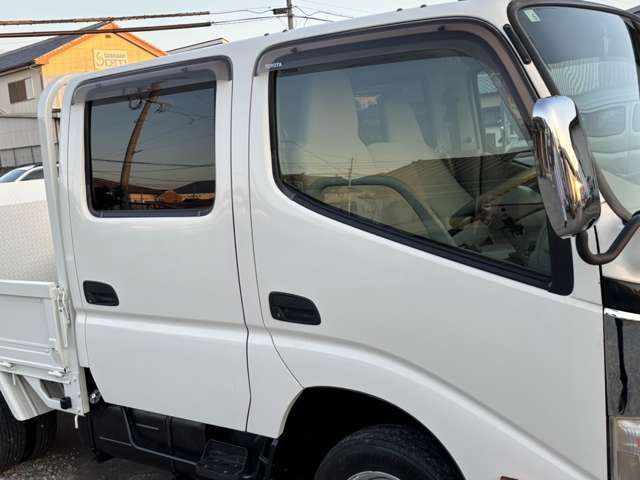 TOYOTA DYNA 2010
