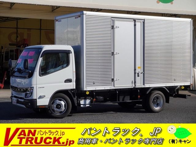 MITSUBISHI CANTER 2023