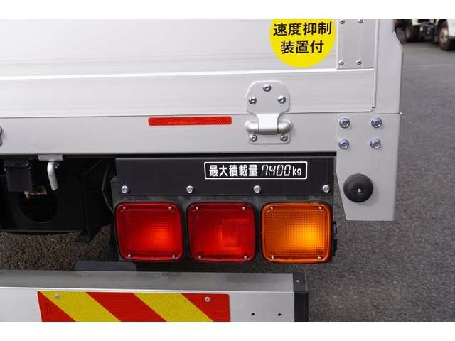 MITSUBISHI FUSOU FIGHTER 2024