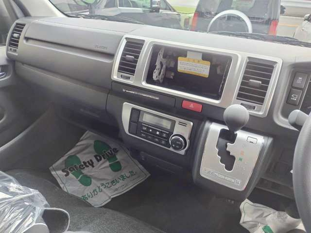 TOYOTA HIACE van 2WD 2025