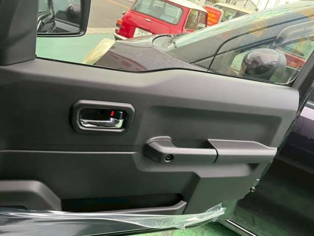 SUZUKI JIMNY NOMADE 2025