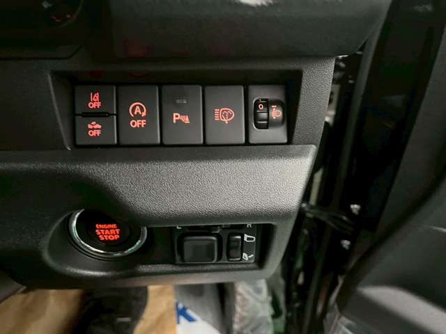 SUZUKI JIMNY NOMADE 2025