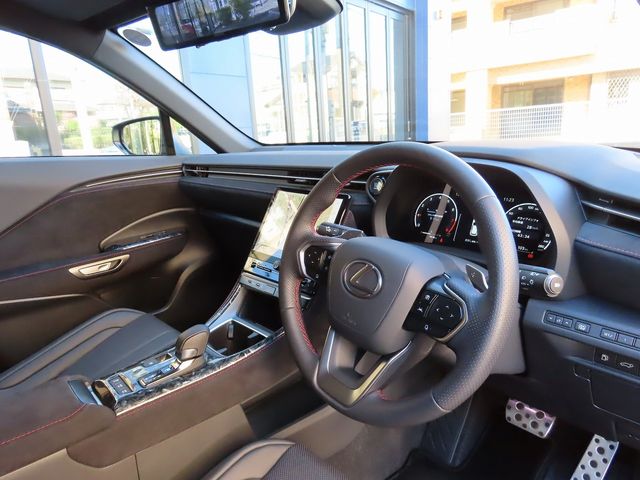 TOYOTA LEXUS LBX 2025