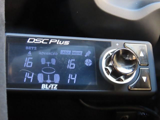 TOYOTA LEXUS LBX 2025