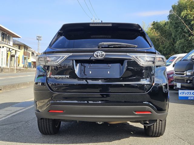 TOYOTA HARRIER 2WD 2014