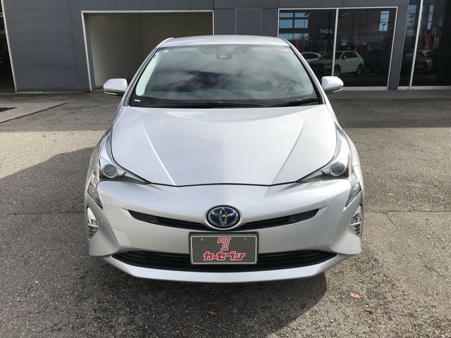 TOYOTA PRIUS 2018