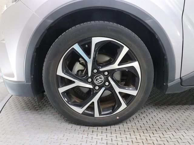 TOYOTA C-HR 2019