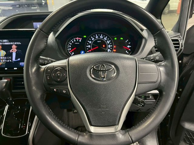 TOYOTA VOXY 2020