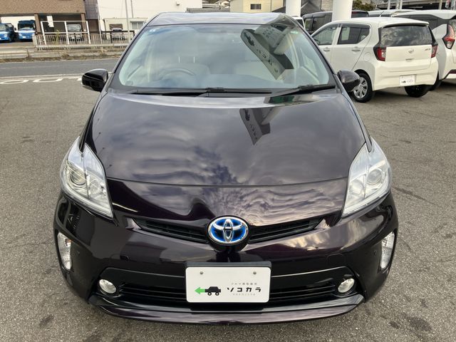 TOYOTA PRIUS 2015