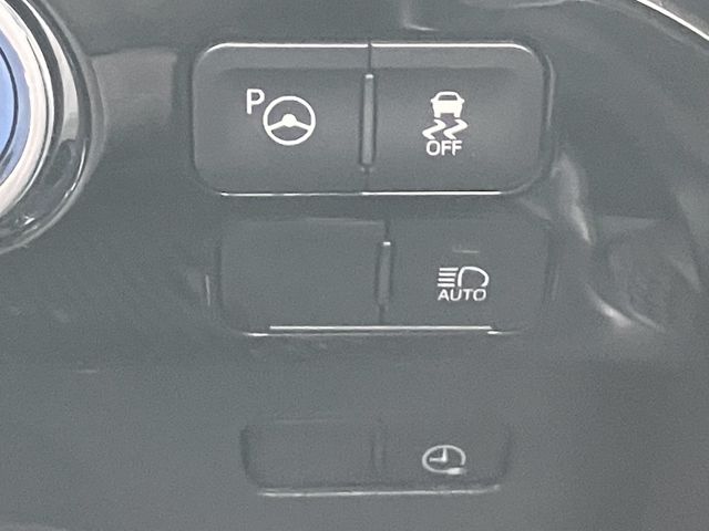 TOYOTA PRIUS PHV 2019