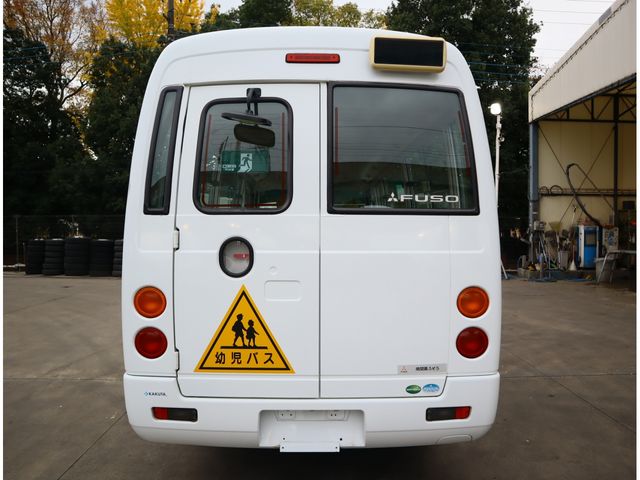 MITSUBISHI ROSA 2016