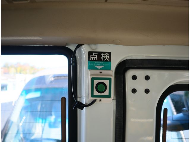 MITSUBISHI ROSA 2016