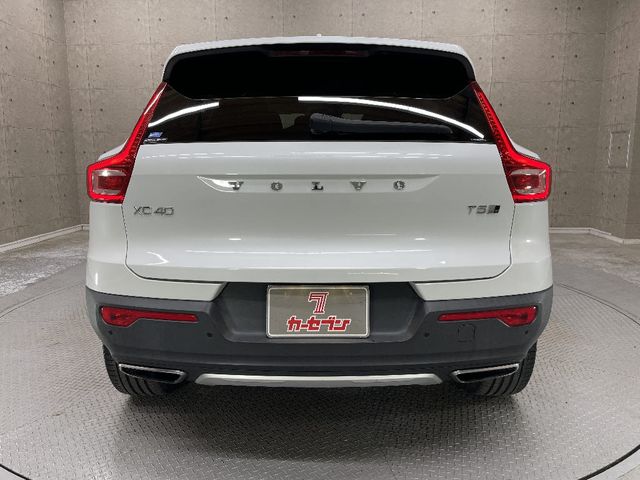 VOLVO VOLVO XC40 2018