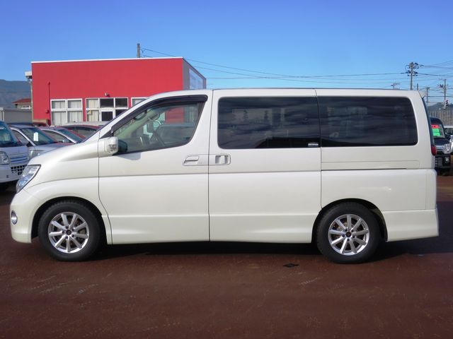 NISSAN ELGRAND  4WD 2006