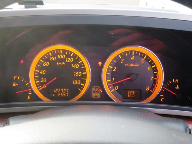 NISSAN ELGRAND  4WD 2006